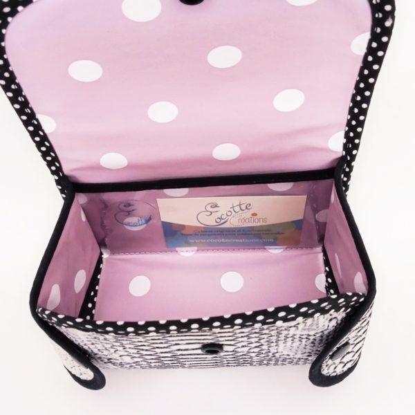 Trousse rangement huiles essentielles.