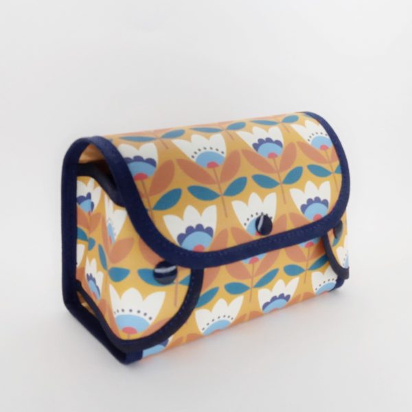 Trousse de rangement huiles essentielles.