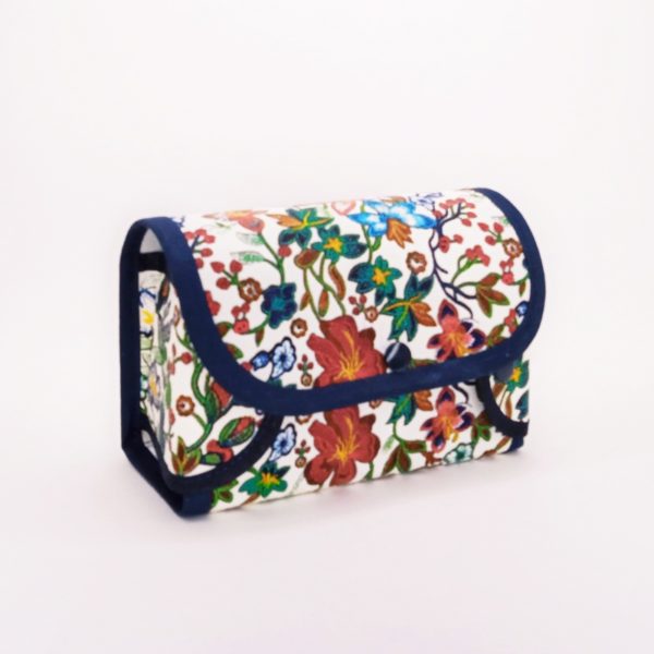 Trousse rangement huiles essentielles.