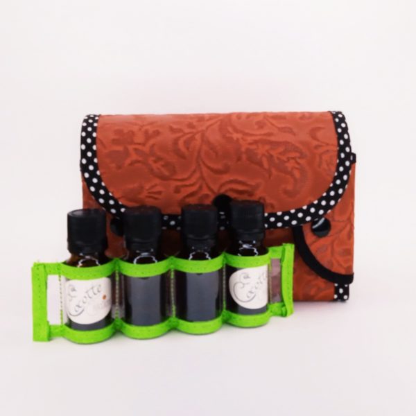 Trousse de rangement huiles essentielles.